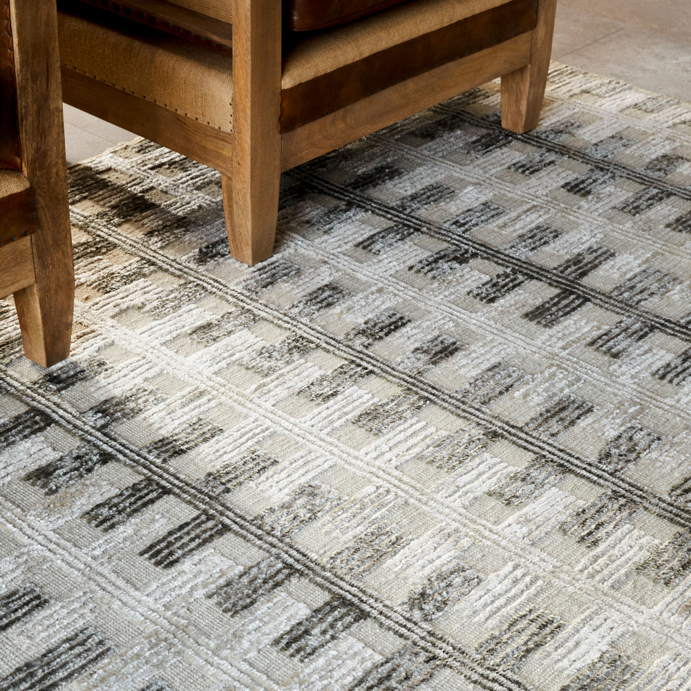 Surya Amina AMA-2302 Area Rug Style Shot Feature