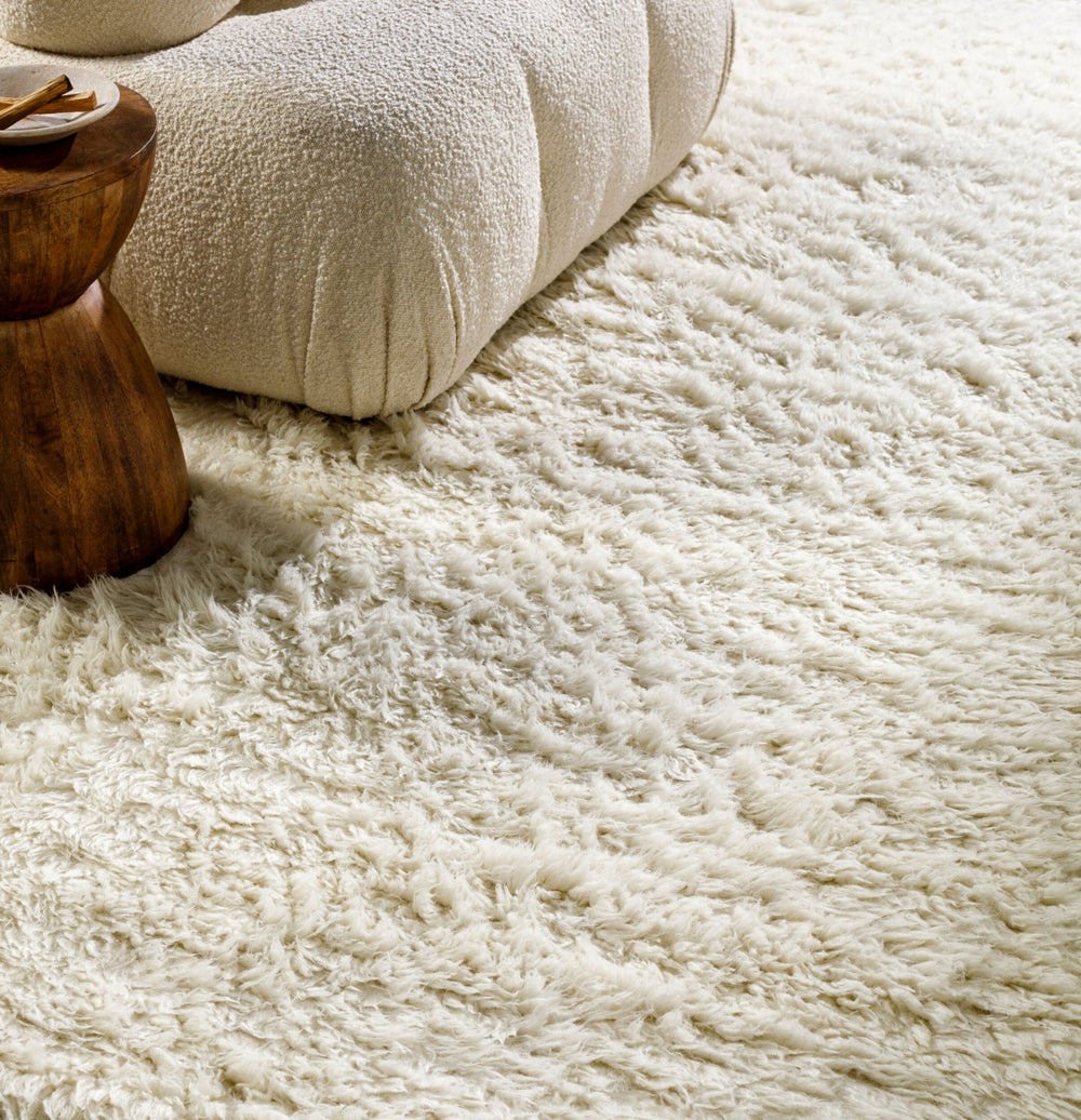 Surya Alpaca APC-2300 Area Rug Style Shot Feature