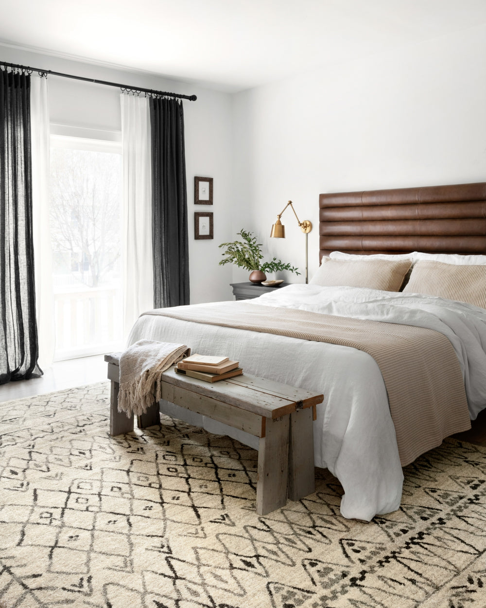 Loloi Emory EB-09 Heather Gray / Black Area Rug Lifestyle Image Feature
