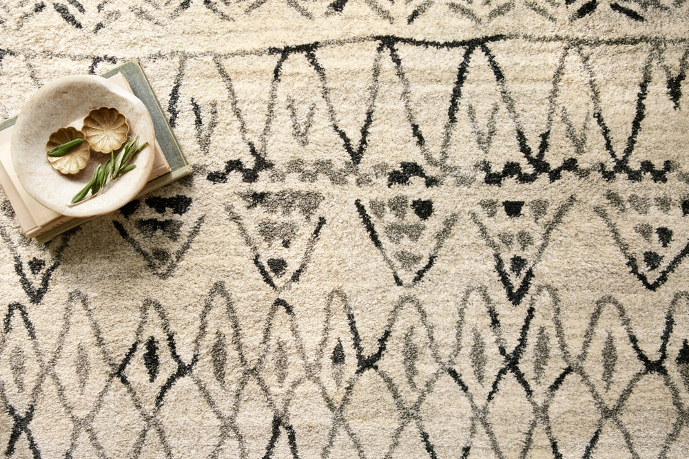 Loloi Emory EB-09 Heather Gray / Black Area Rug Lifestyle Image Feature