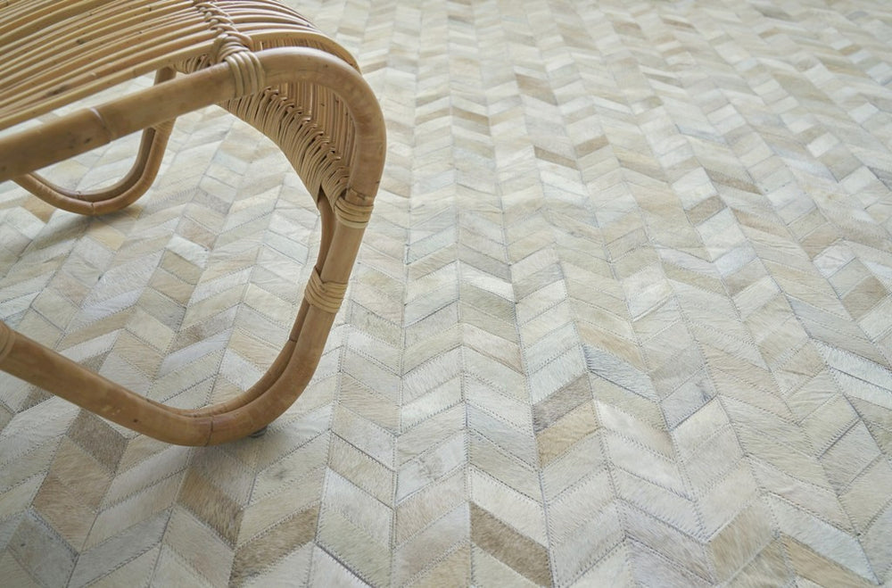 Exquisite Rugs Mosaic Leather 4064 Light Beige Area Rug Lifestyle Image Feature