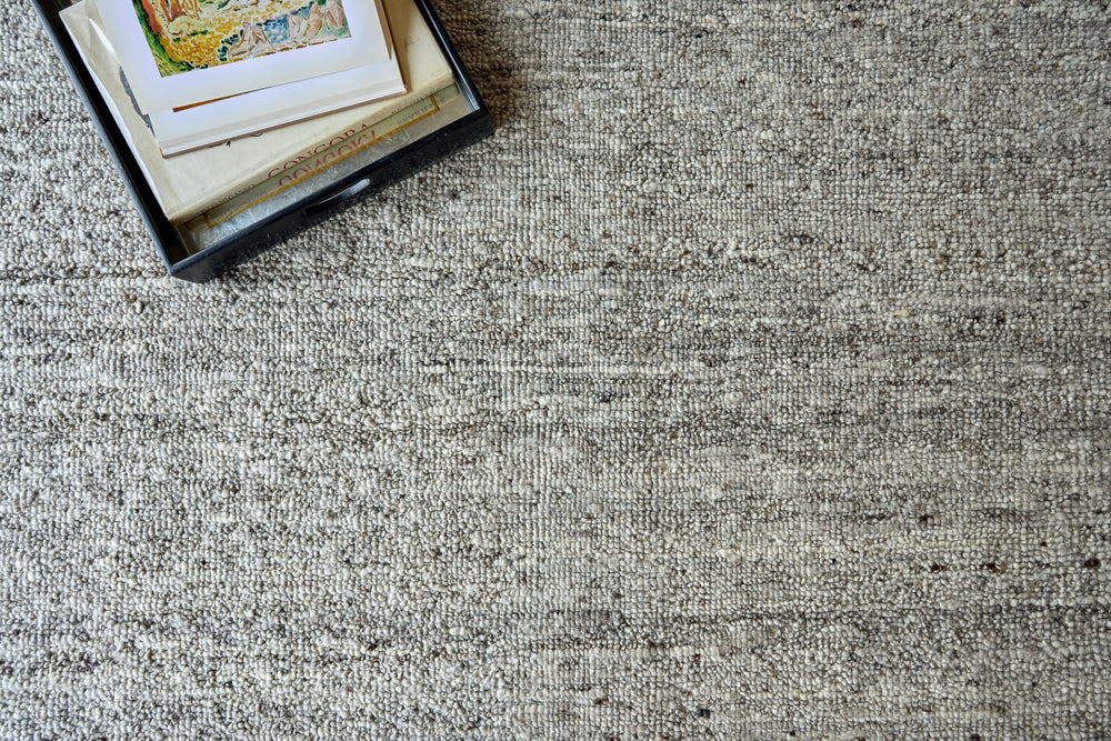 Exquisite Rugs Sorrento 4700 Gray Area Rug Lifestyle Image Feature