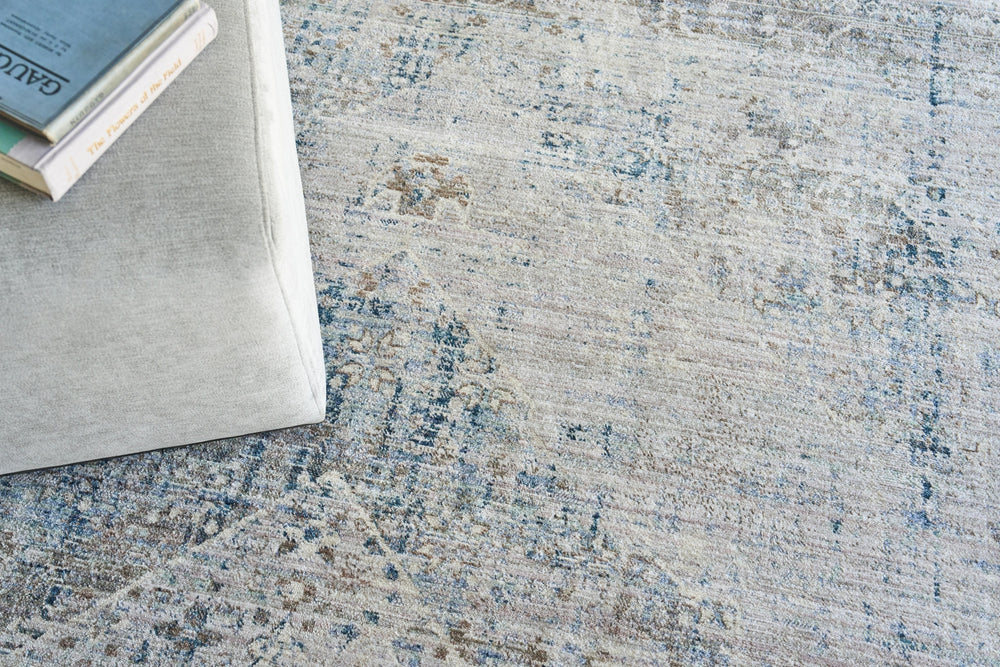 Exquisite Rugs Vintage Looms 5671 Beige/Blue Area Rug Lifestyle Image Feature