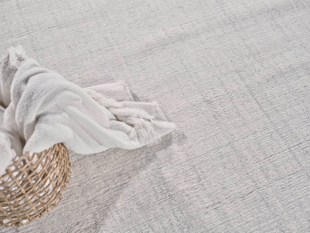 Exquisite Rugs Alpine 5969 Ivory/Ivory Area Rug Lifestyle Image Feature