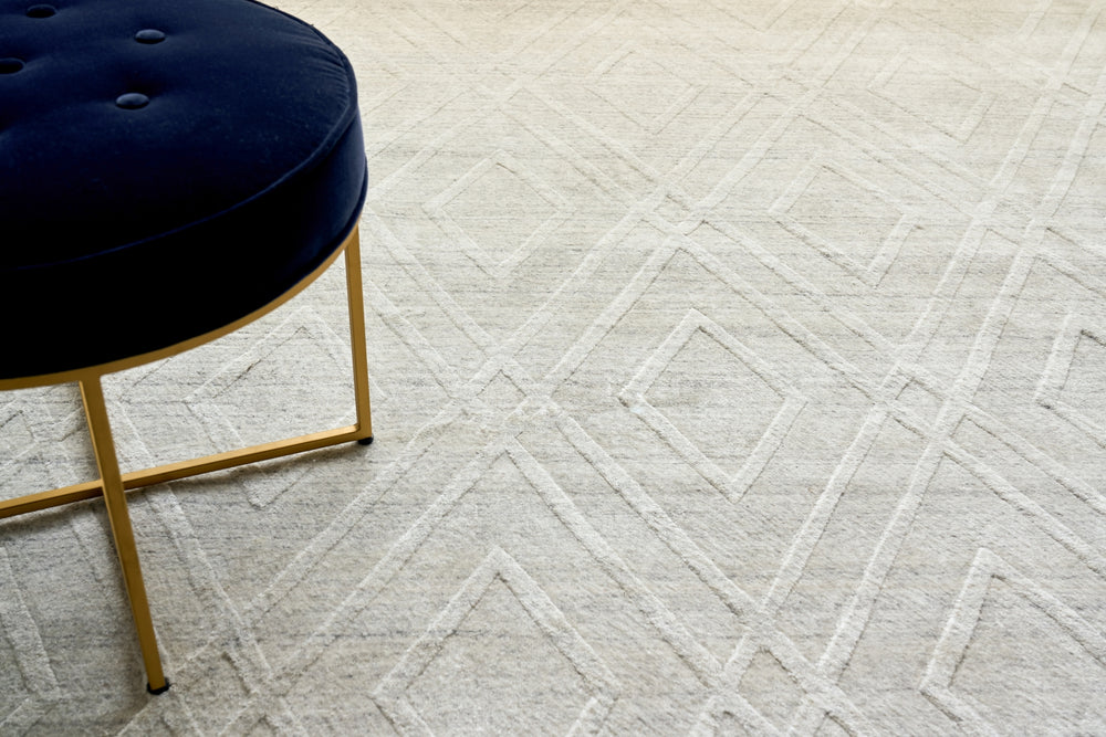 Exquisite Rugs Lotus 6971 Ivory Area Rug by The Met Lifestyle Image Feature