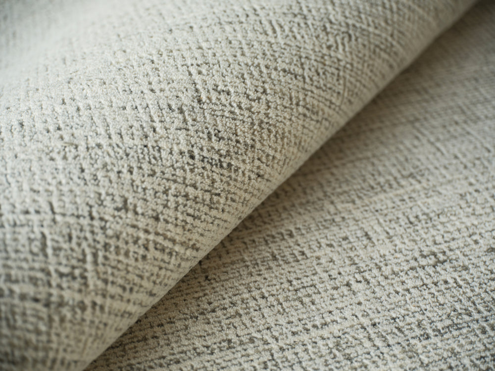 Exquisite Rugs Elements 7169 Gray/Ivory Area Rug Lifestyle Image Feature