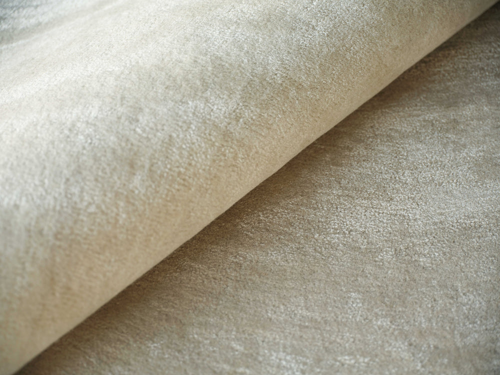Exquisite Rugs Mitomo 7281 Pearl Area Rug by The Met Lifestyle Image Feature