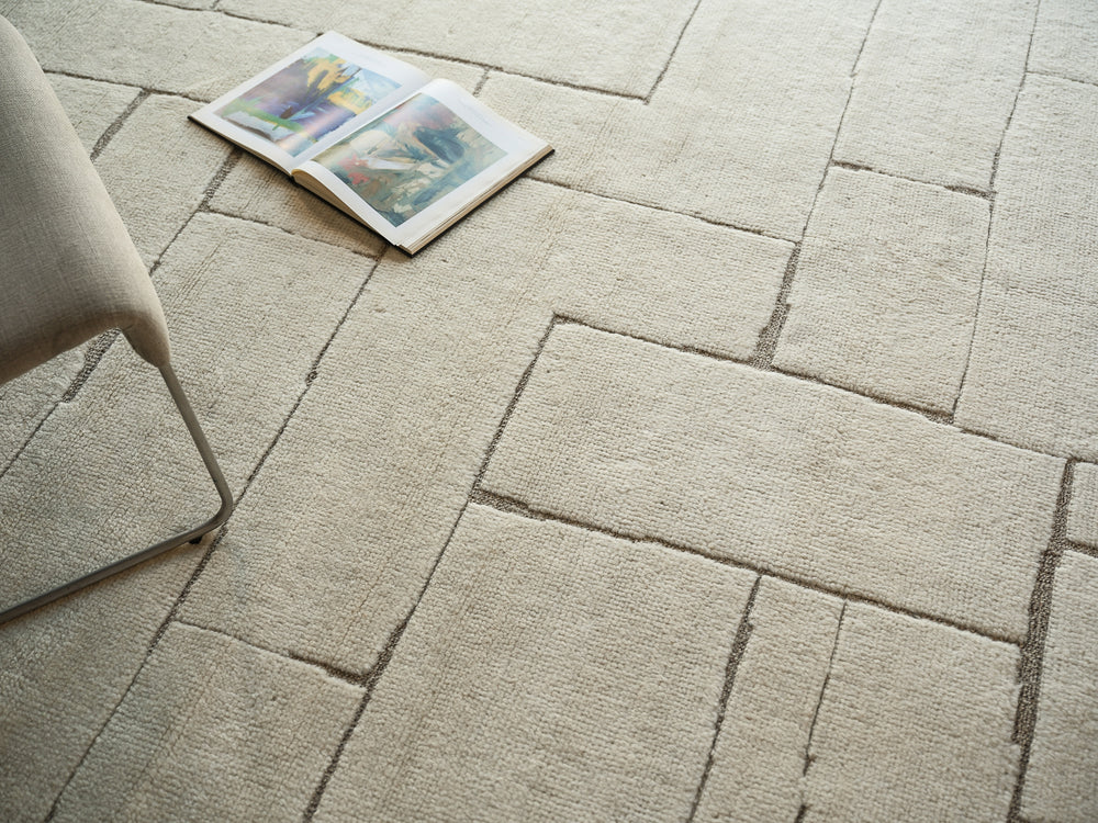 Exquisite Rugs Mojave 7459 Ivory/Beige Area Rug Lifestyle Image Feature