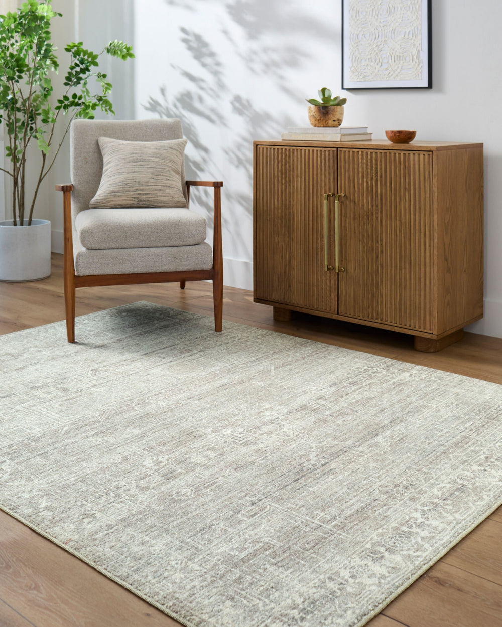 Galey Alix X Livabliss Collins Avenue GACA-2307 Area Rug Room Scene Feature