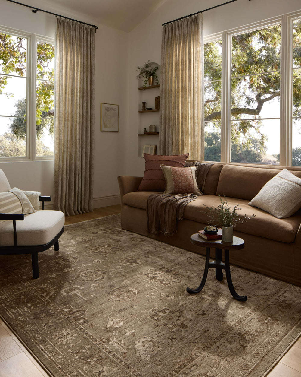 Loloi Haywood HYD-04 Sage/Earth Area Rug Lifestyle Image Feature