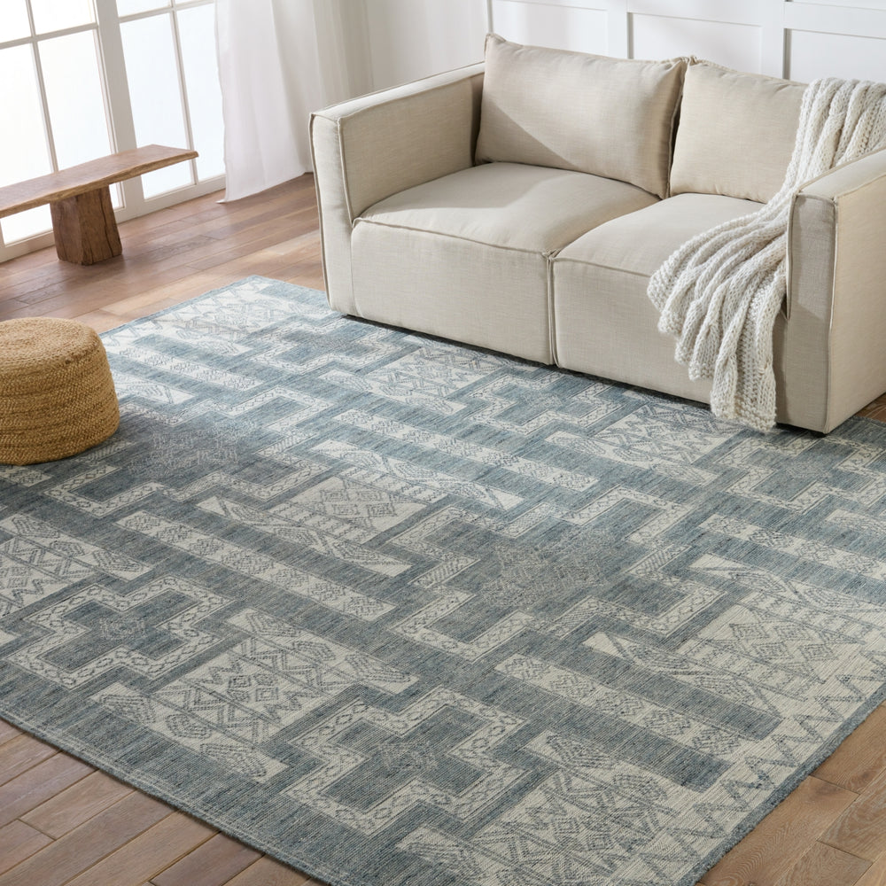 Jaipur Living Monarch MNR02 Area Rug Lifestyle Image Feature