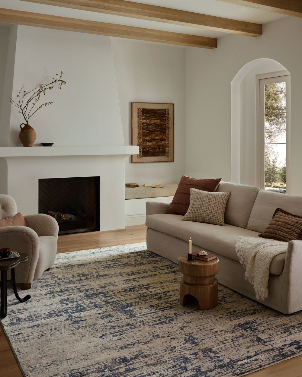 Loloi II Nellie NEL-05 Dove / Blue Area Rug Lifestyle Image Feature
