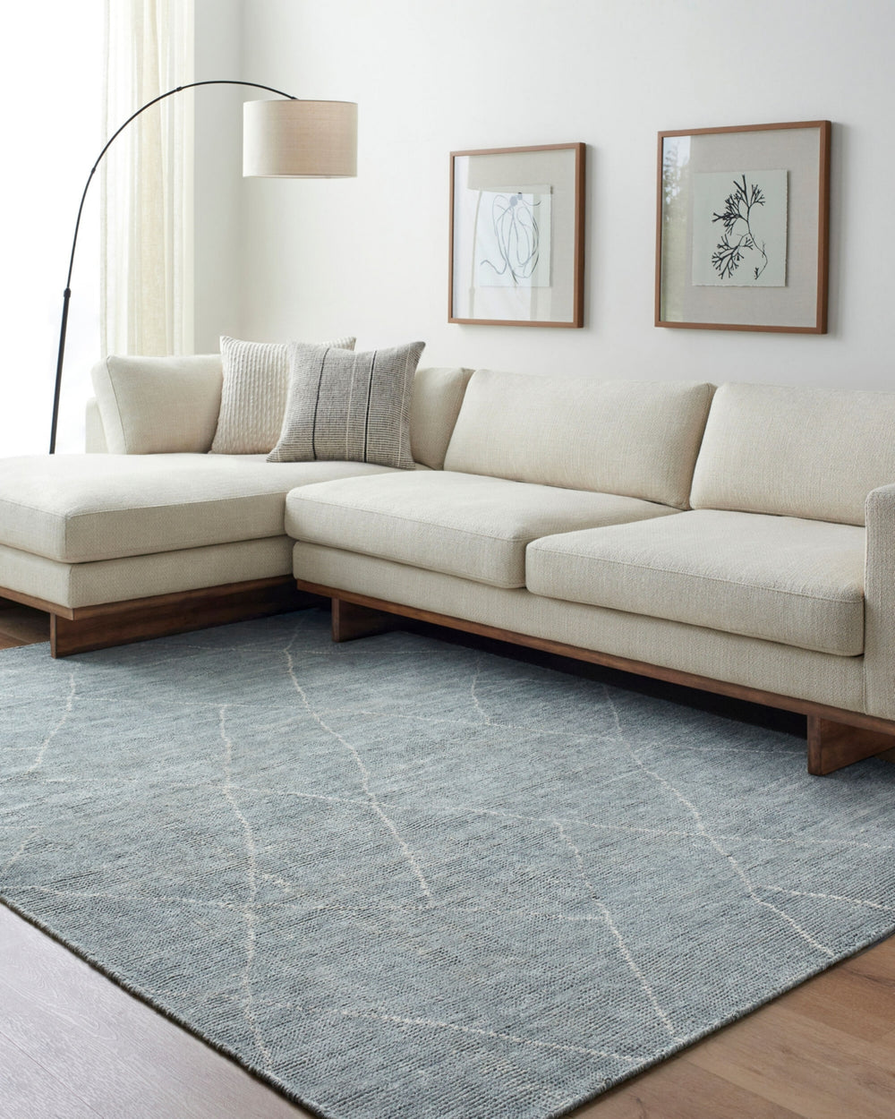 Surya Nalan NYL-2302 Area Rug Room Scene Feature