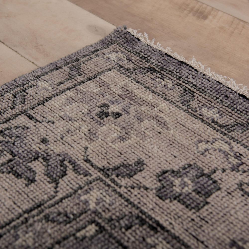 Rizzy Centra CET726 Gray Area Rug Room Image Feature