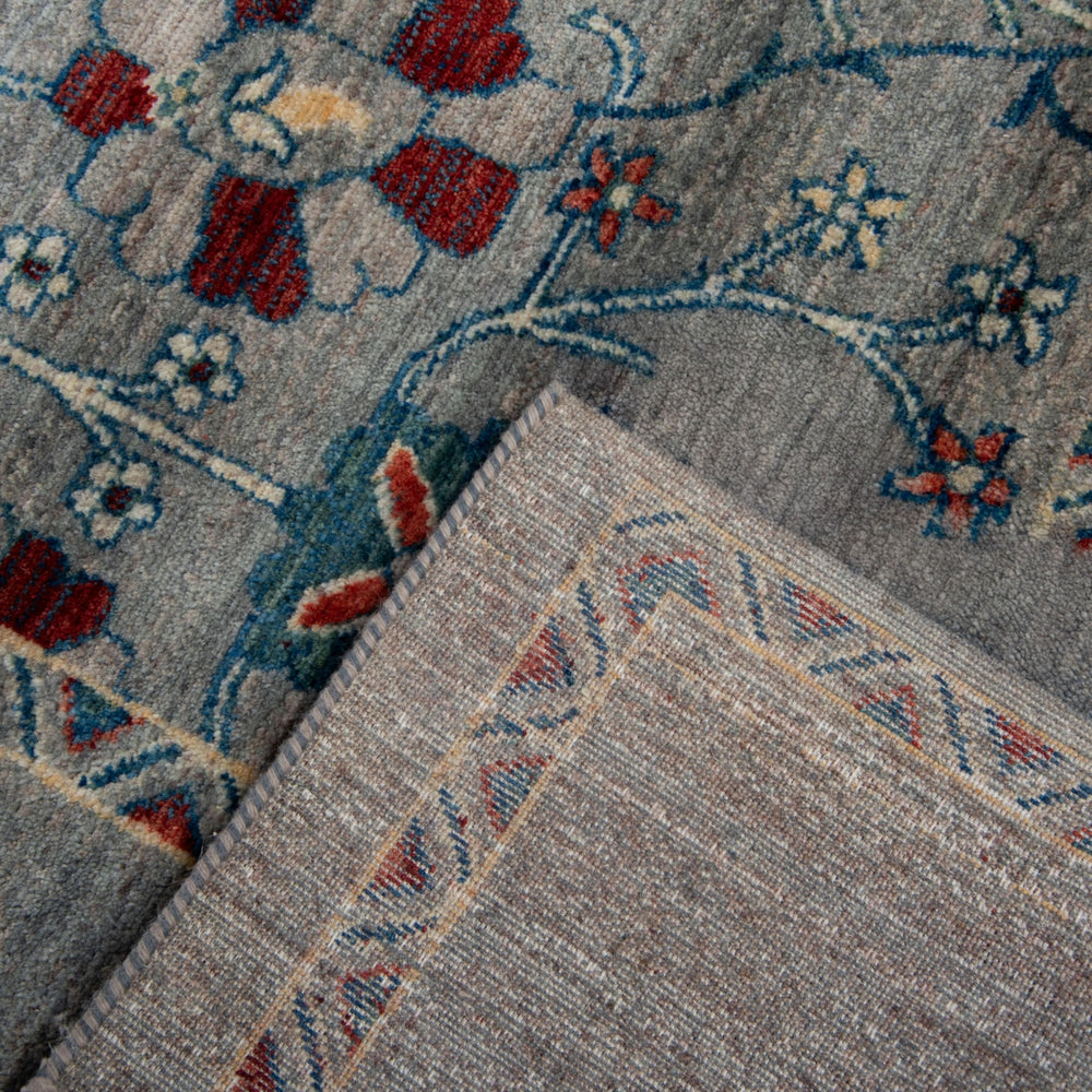 Rizzy Estate EST207 Gray Area Rug Room Image Feature