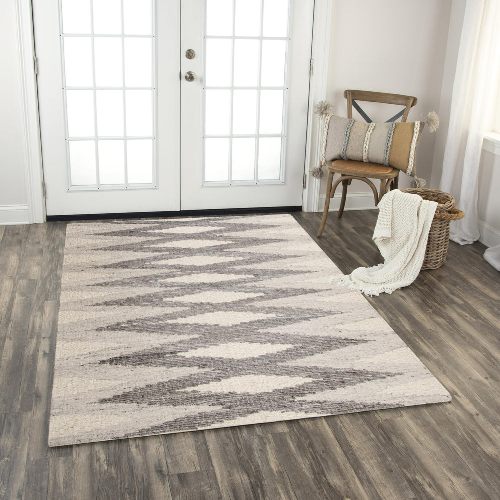 Rizzy Nova NVA949 Silver / Gray Area Rug Room Image Feature