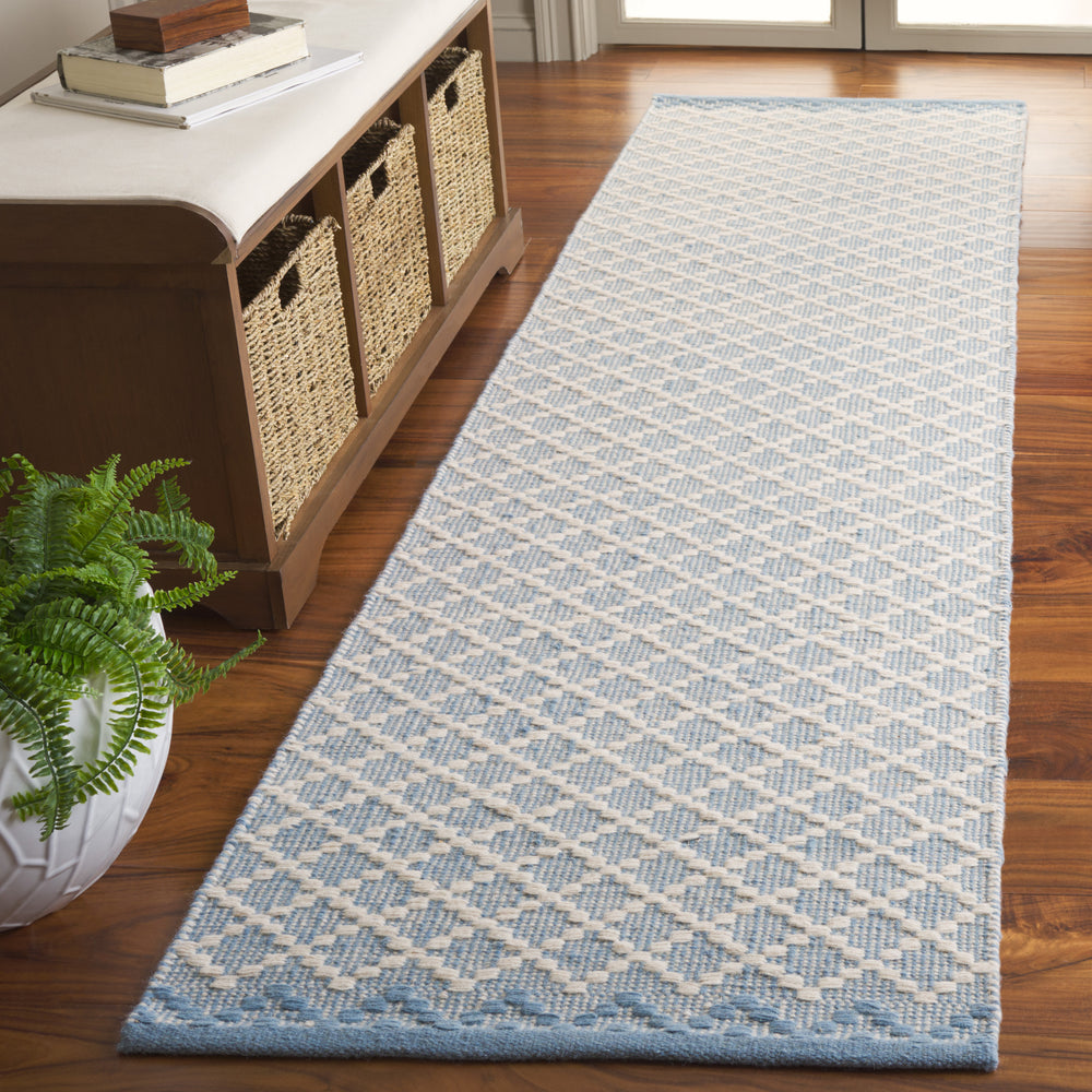 Safavieh Vermont VRM908L Light Blue / Ivory Area Rug Room Scene Feature