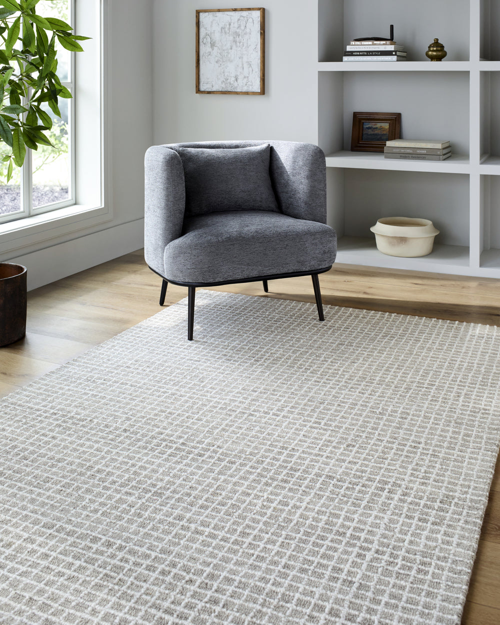 Vivir X Livabliss Andreas VVAN-2302 Area Rug Room Scene Feature