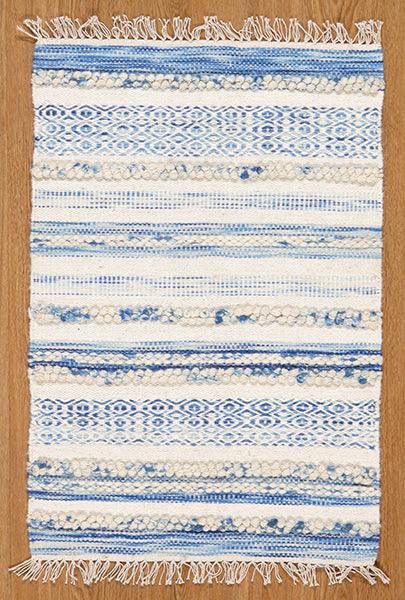 Momeni Avery AV-02 Blue Area Rug