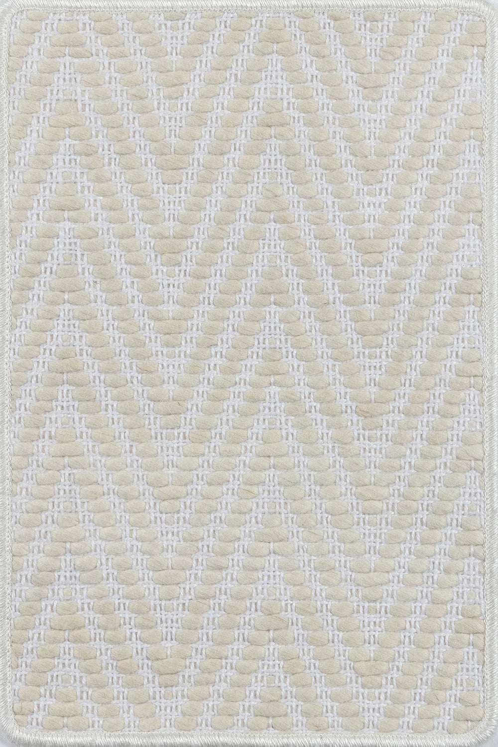 Momeni Chevron Che-B Ivory Area Rug by Broadloom