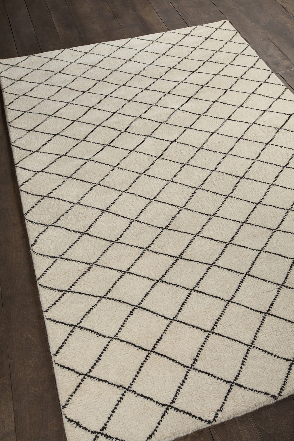 Chandra Gaia GAI-10901 Area Rug Feature