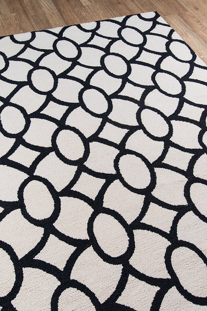 Momeni Geo GEO17 Black Area Rug Close Up Feature