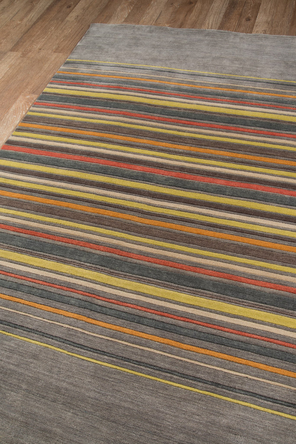 Momeni Gramercy GM-25 Grey Area Rug Corner Shot Feature