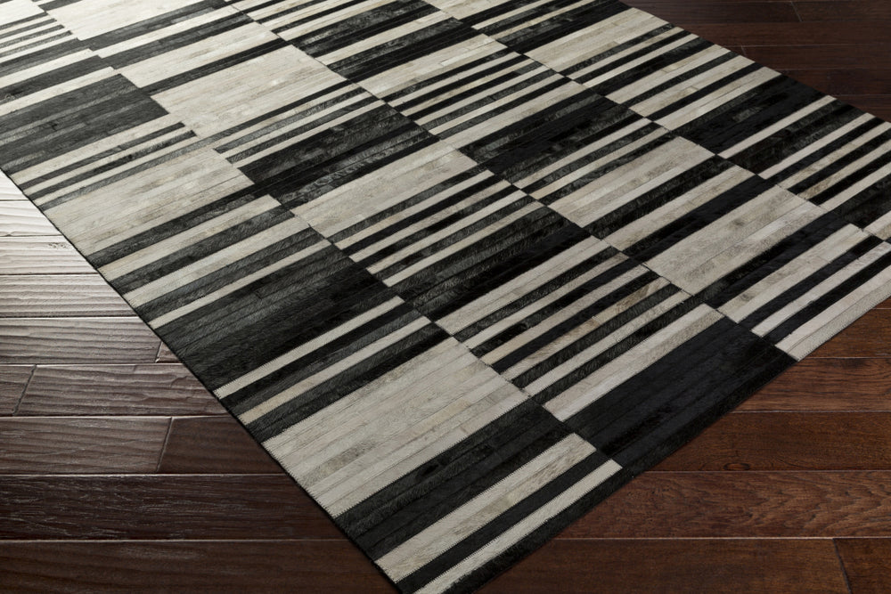 Surya Hewitt HEW-7002 Area Rug Corner Shot Feature