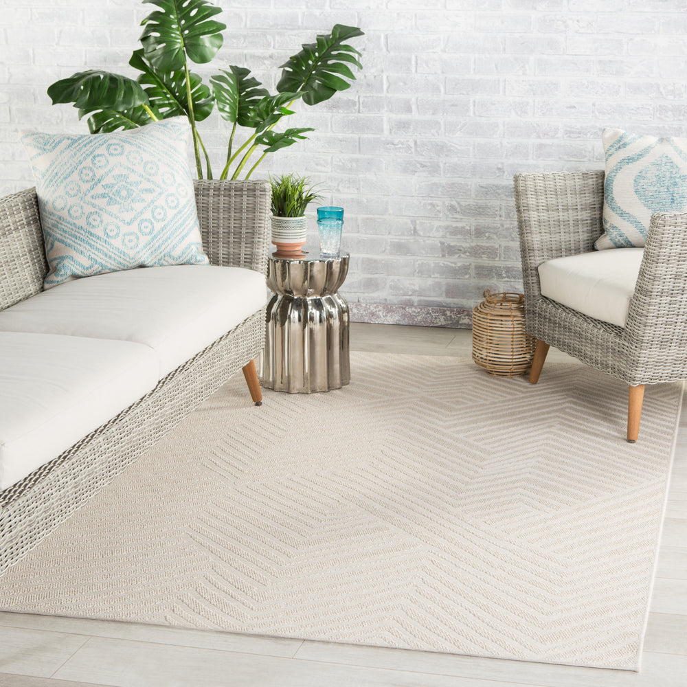 Jaipur Living Fresno Linet FSN06 Cream Area Rug Lifestyle Image Feature