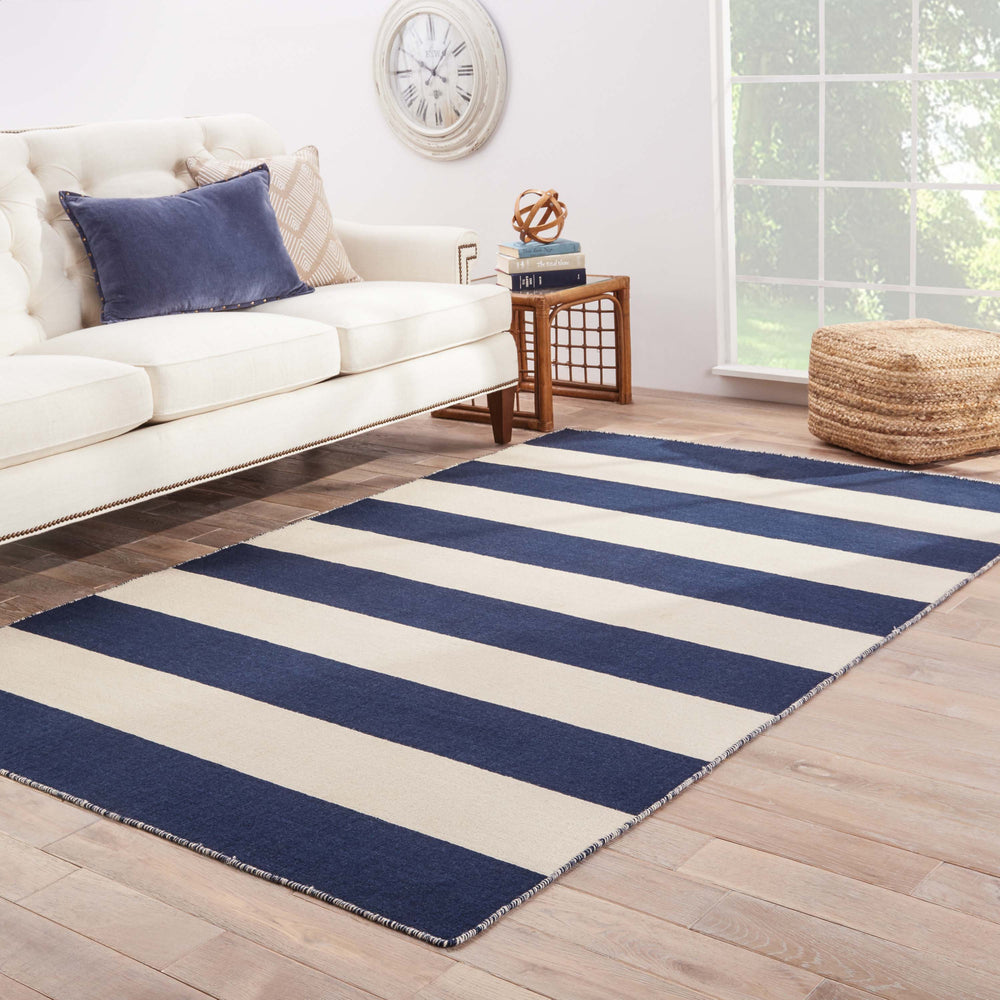 Jaipur Living Pura Vida Tierra PV34 Navy/White Area Rug Lifestyle Image Feature