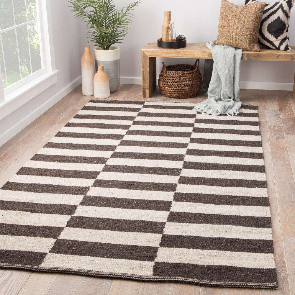 Jaipur Living Scandinavia Nordic Demi SCN05 Dark Gray/Cream Area Rug Lifestyle Image Feature