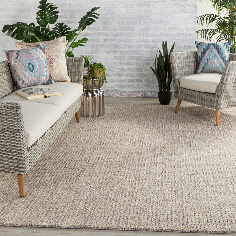 Jaipur Living Wisteria Jardin WSR01 Gray/White Area Rug Lifestyle Image Feature