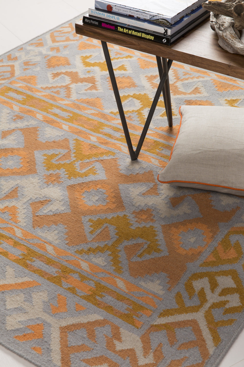 Surya Jewel Tone Ii JTII-2053 Area Rug Feature