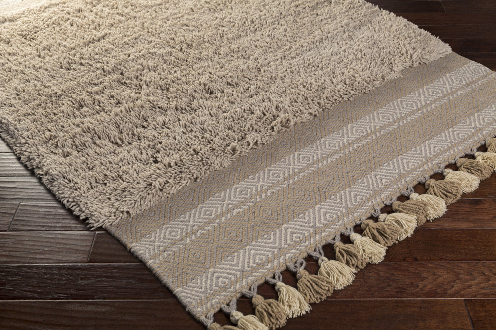 Surya Korva KOR-1000 Area Rug Corner Shot Feature