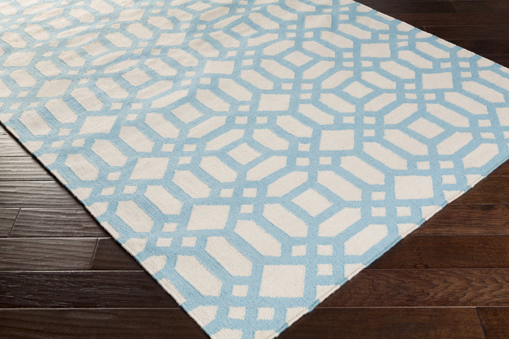 Surya Lagoon LGO-2063 Area Rug Corner Shot Feature