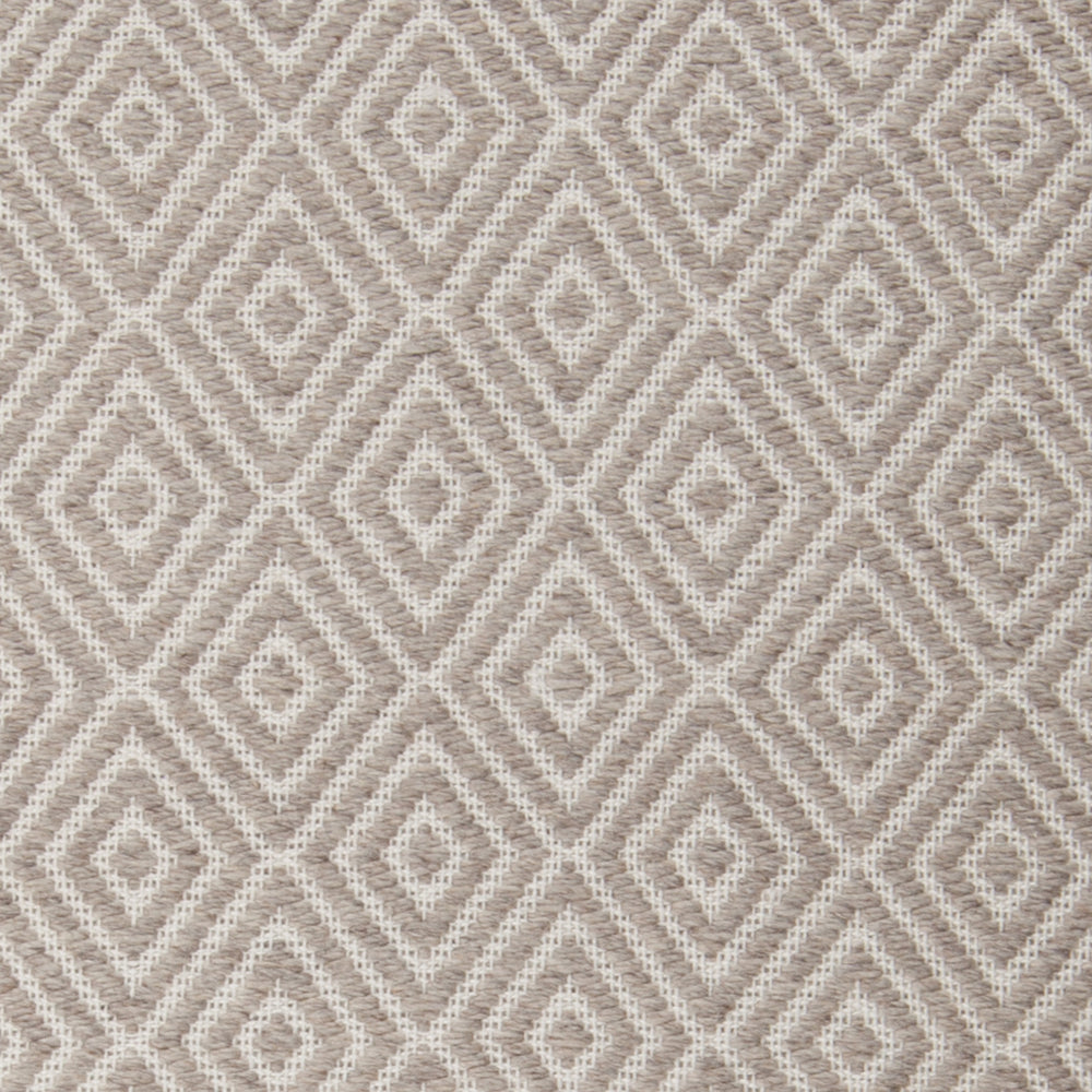 Chandra Raven RAV-47400 Area Rug Close Up Feature