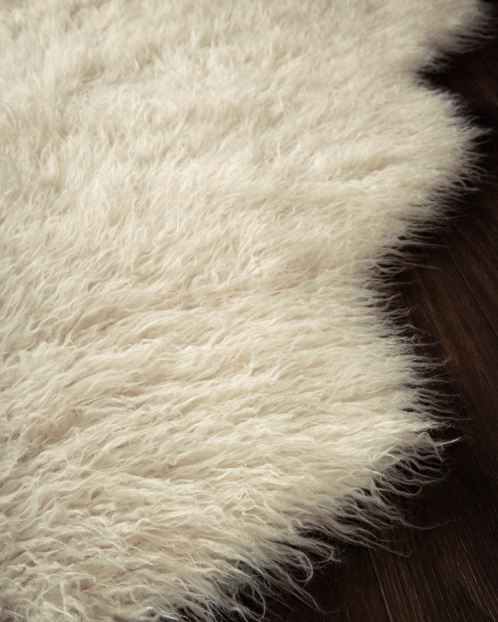 Loloi Rory RB-01 Ivory/Beige Area Rug Feature