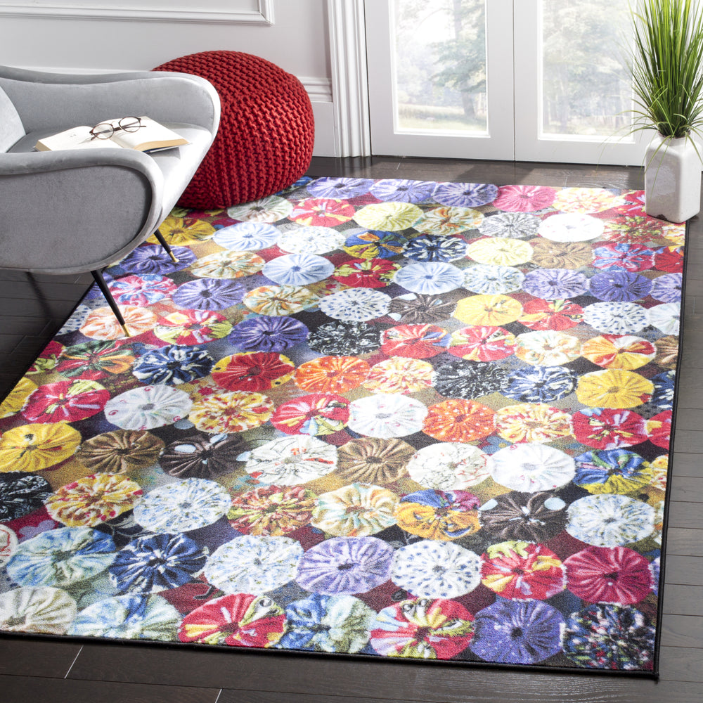 Safavieh Aztec AZT207R Red/Multi Area Rug Feature