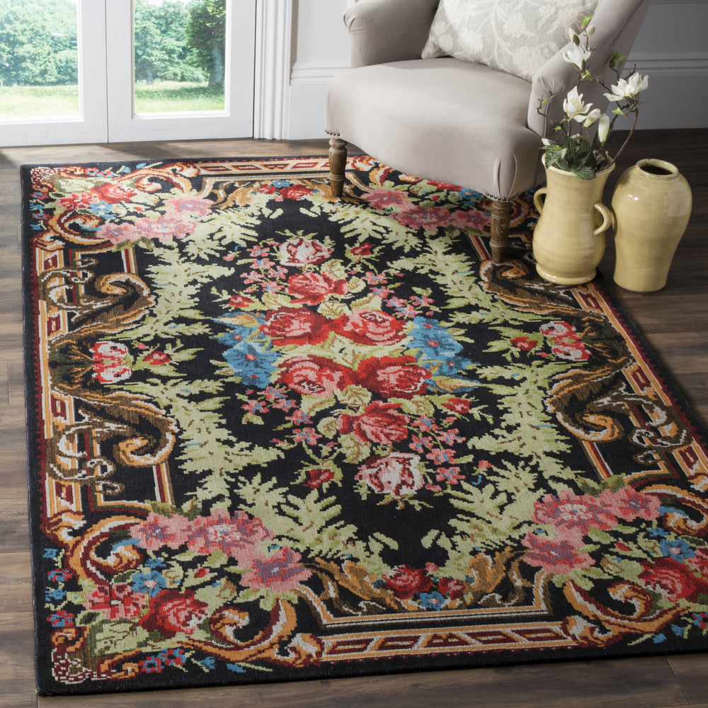 Safavieh Classic Vintage CLV301A Black/Multi Area Rug Feature