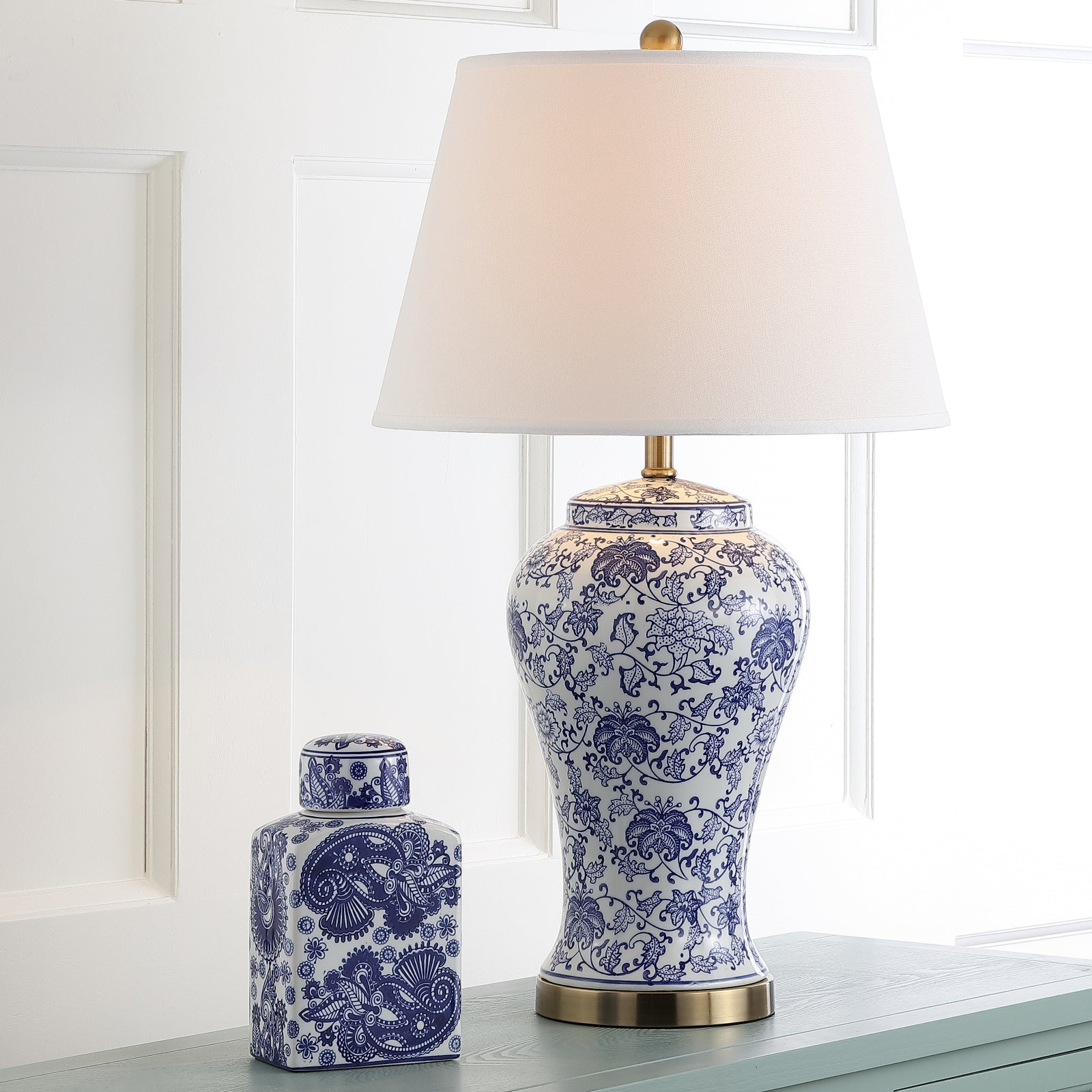 Safavieh Spring 29-Inch H Blossom Table Lamp Blue/White main image