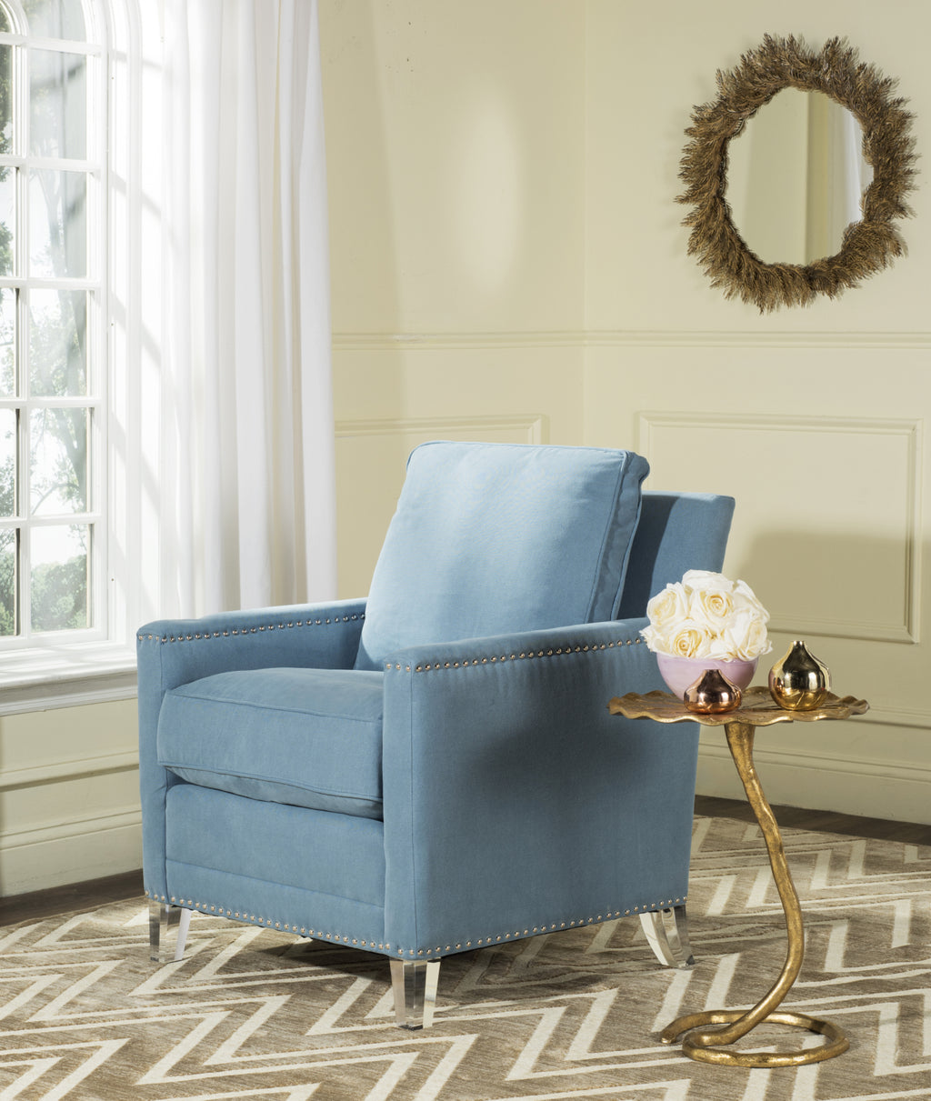 Safavieh Hollywood Glam Acrylic Tufted Blue Club Chair With Silver Nail Heads and Clear Furniture  Feature