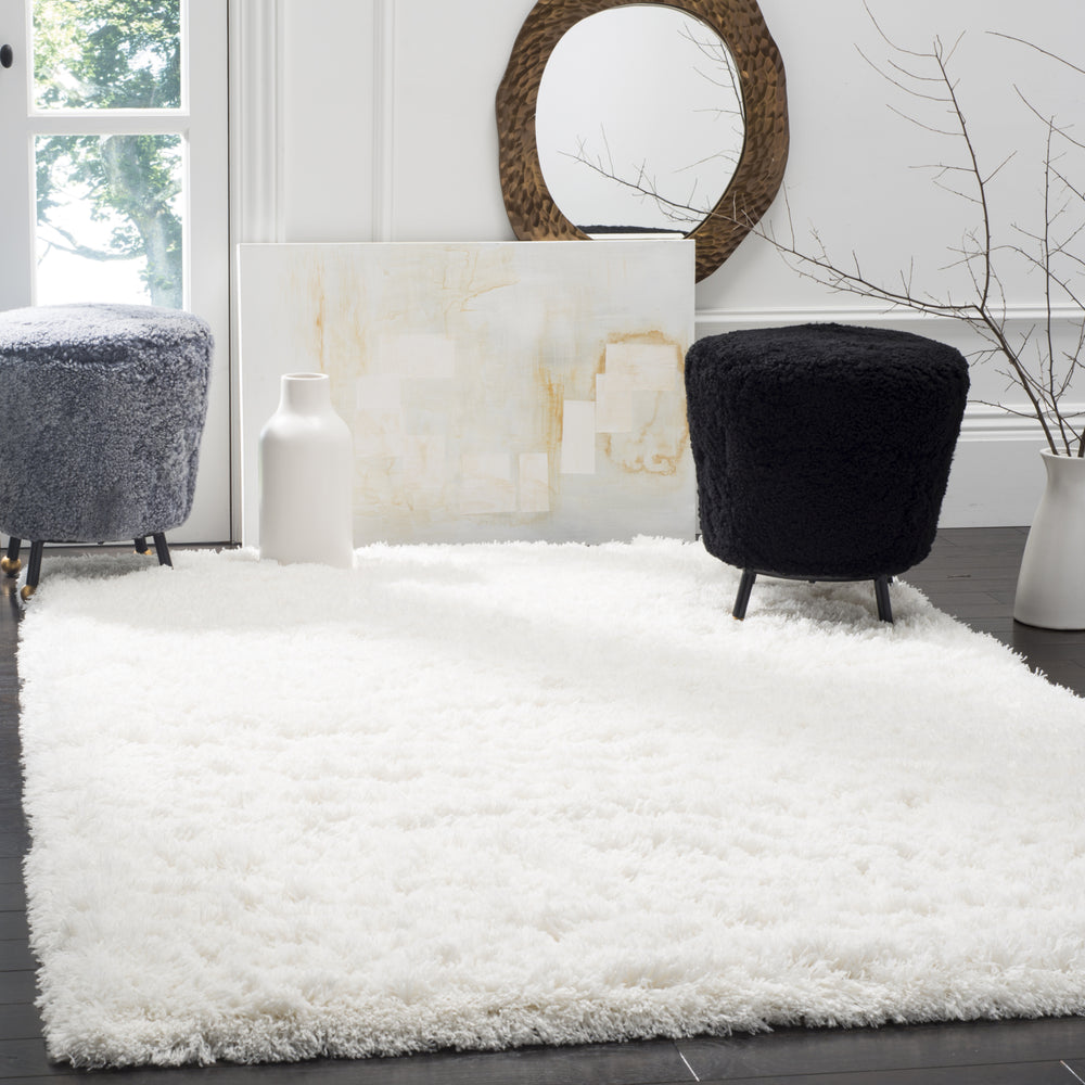 Safavieh Polar Shag PSG800B White Area Rug Feature