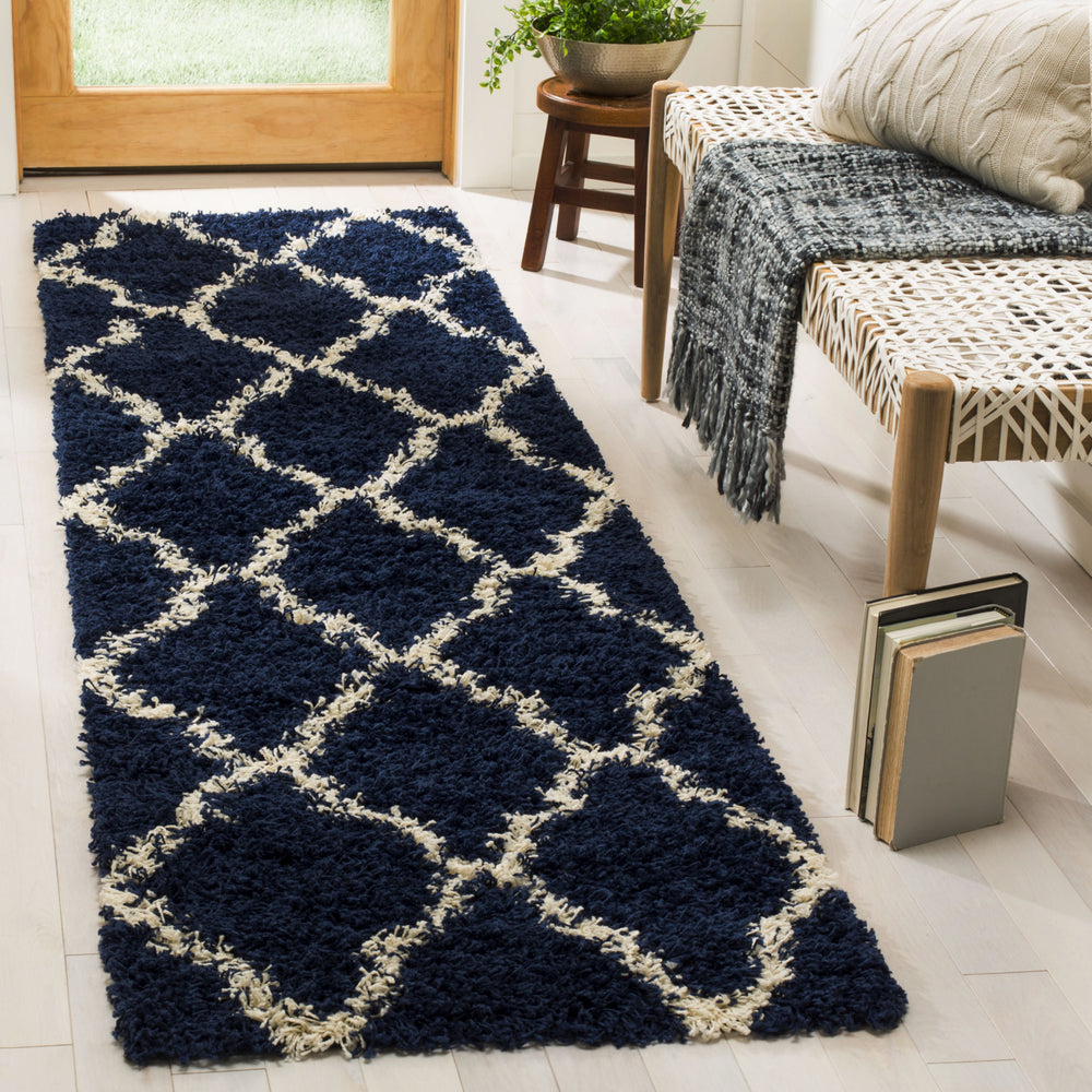 Safavieh Sgd-dallas Shag SGD257N Navy/Ivory Area Rug Feature
