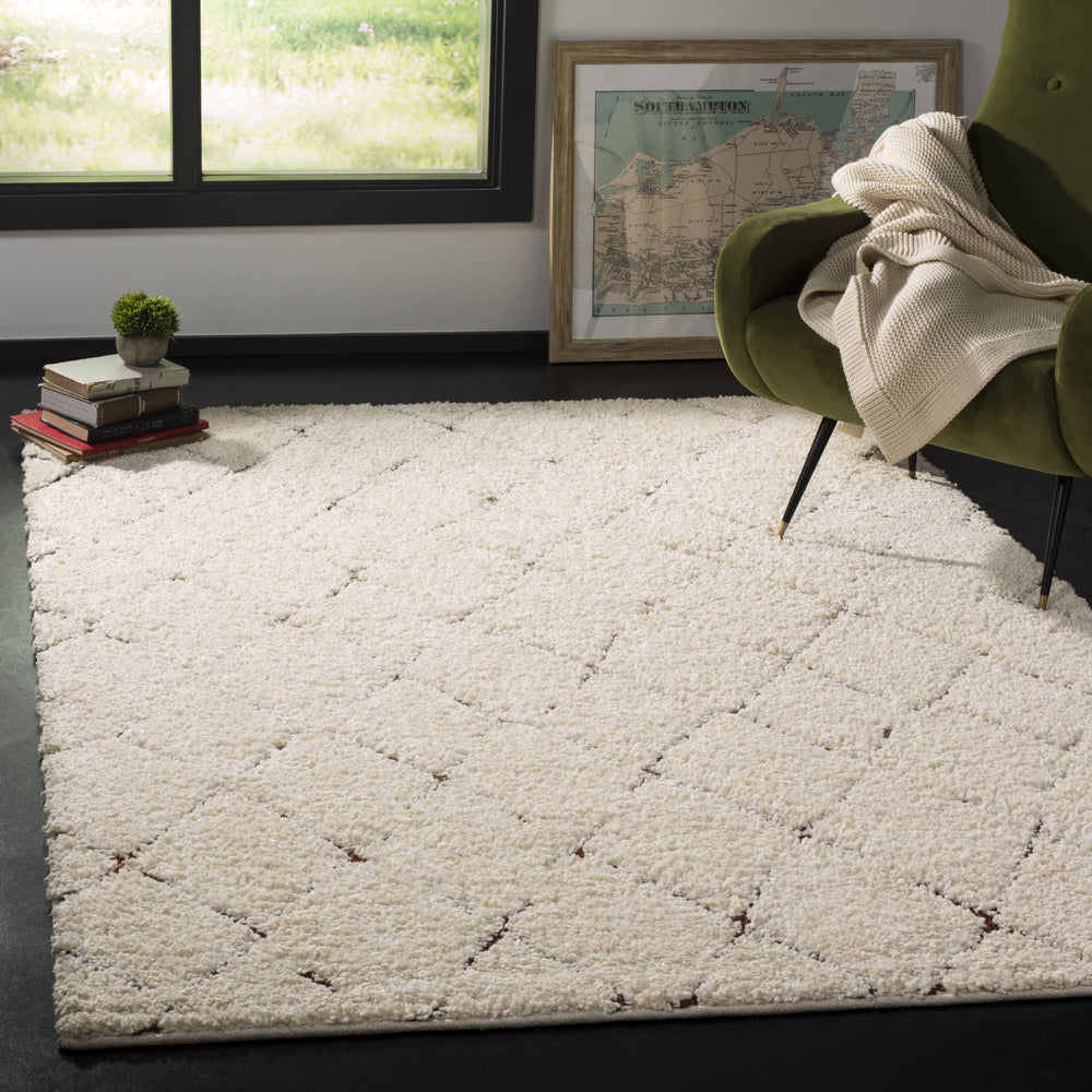 Safavieh Santorini Shag SGG174A Cream/Multi Area Rug Feature