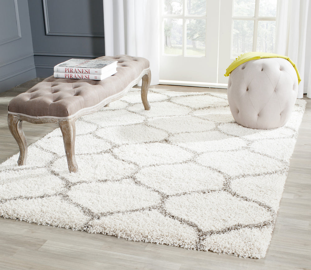 Safavieh Hudson Shag SGH280A Ivory/Grey Area Rug Feature
