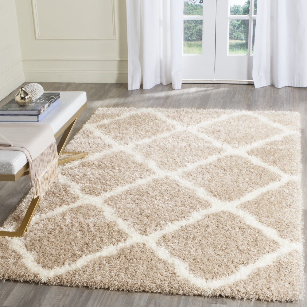 Safavieh Montreal Shag SGM866C Beige/Ivory Area Rug Feature