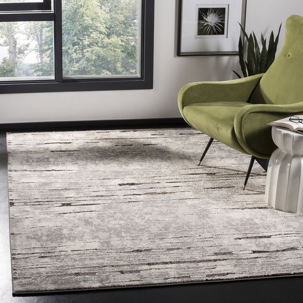 Safavieh Spirit 100 SPR124F Grey/Dark Grey Area Rug Lifestyle Image Feature