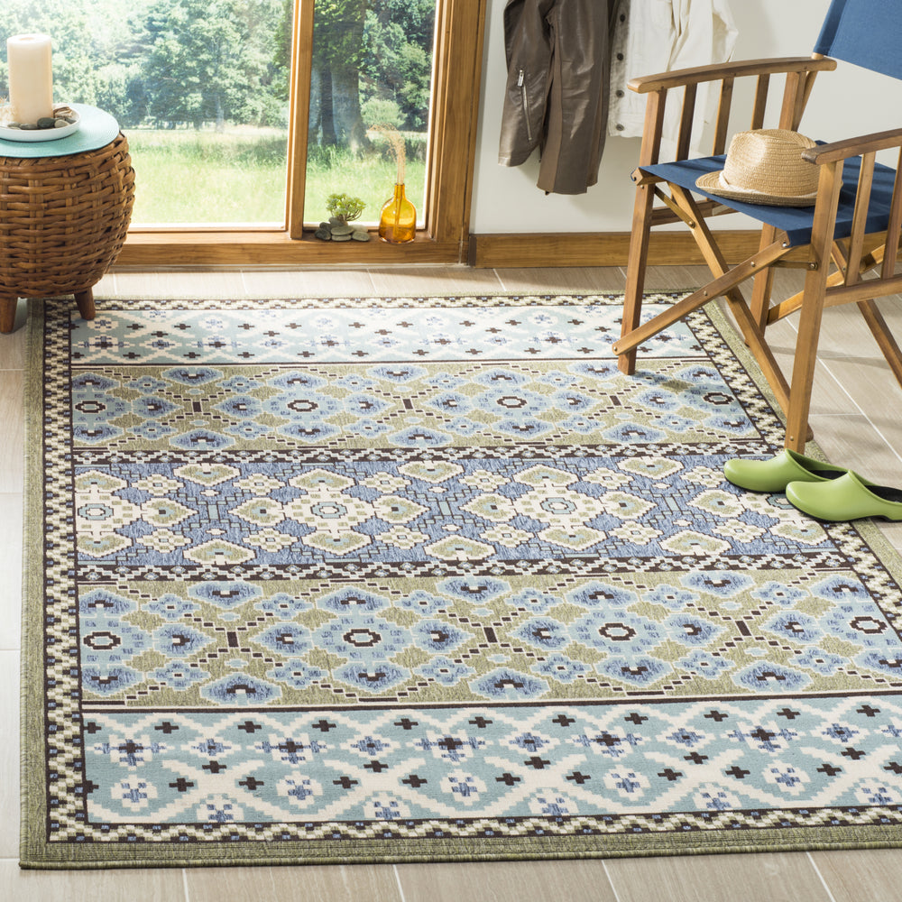 Safavieh Veranda VER093 Green/Blue Area Rug Feature