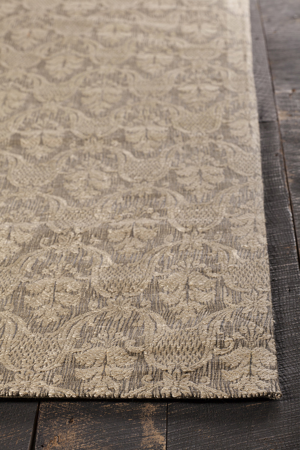 Chandra Shenaz SHE-31208 Area Rug Corner Shot Feature