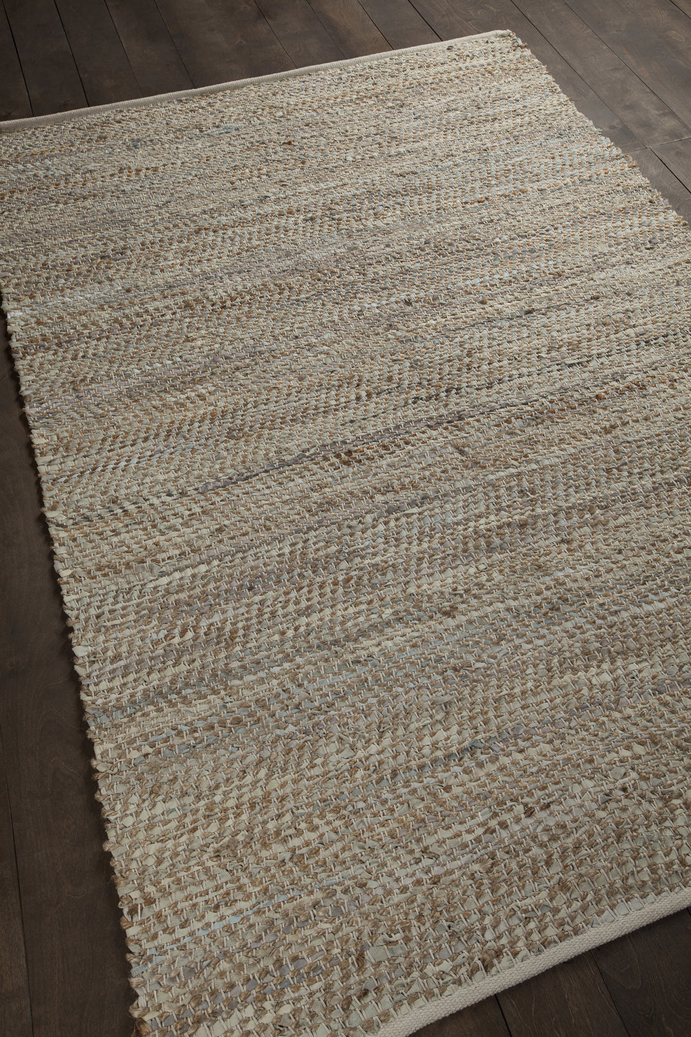Chandra Tenola TEN-37602 Area Rug Feature